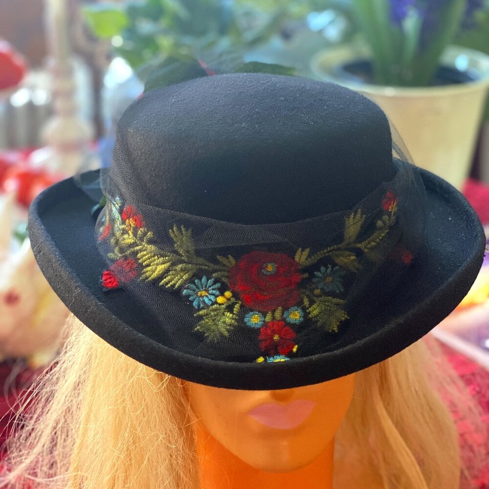 SEXY MYSTERIOUS!! ROSE AND TULLE BOWLER HAT